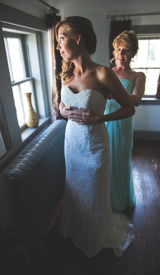Getting Ready at a Highlands Country Club Wedding