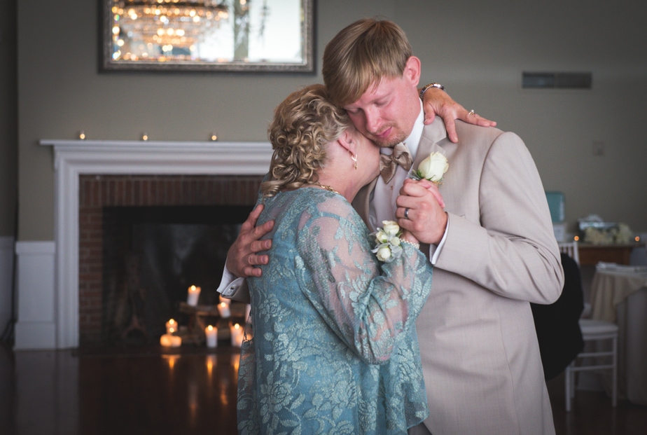 Dancing at a Highlands Country Club Wedding in Garrison, NY