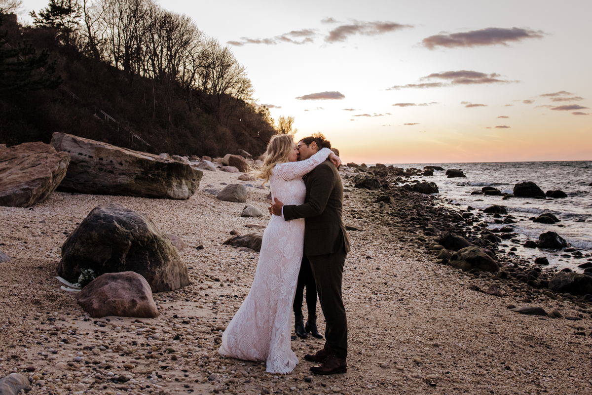 wedding photographer beach beach wedding