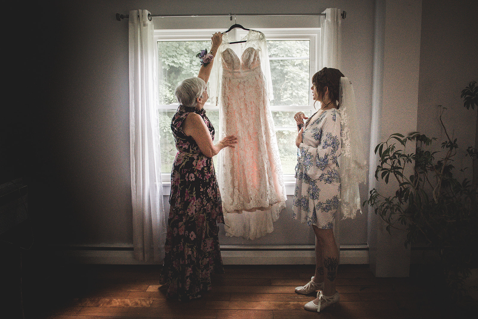 Mary Kate & Erik wedding photographers in new york
