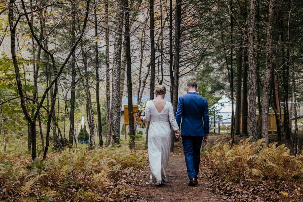 A Fall Antrim Streamside Wedding 47 DSC1404