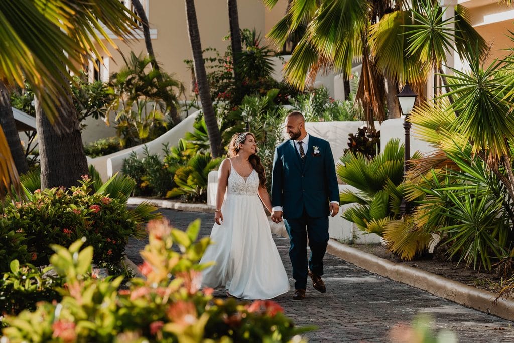 5 Irresistible Reasons an Antigua Destination Wedding is Pure Magic | St. James' Club 49 Seaside wedding St. James's Club