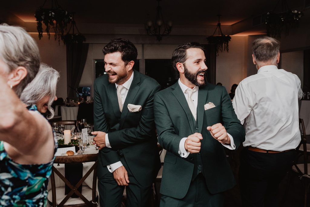 4 Reasons to Love a Bear Mountain Wedding 49 candid westchester ny wedding photographer