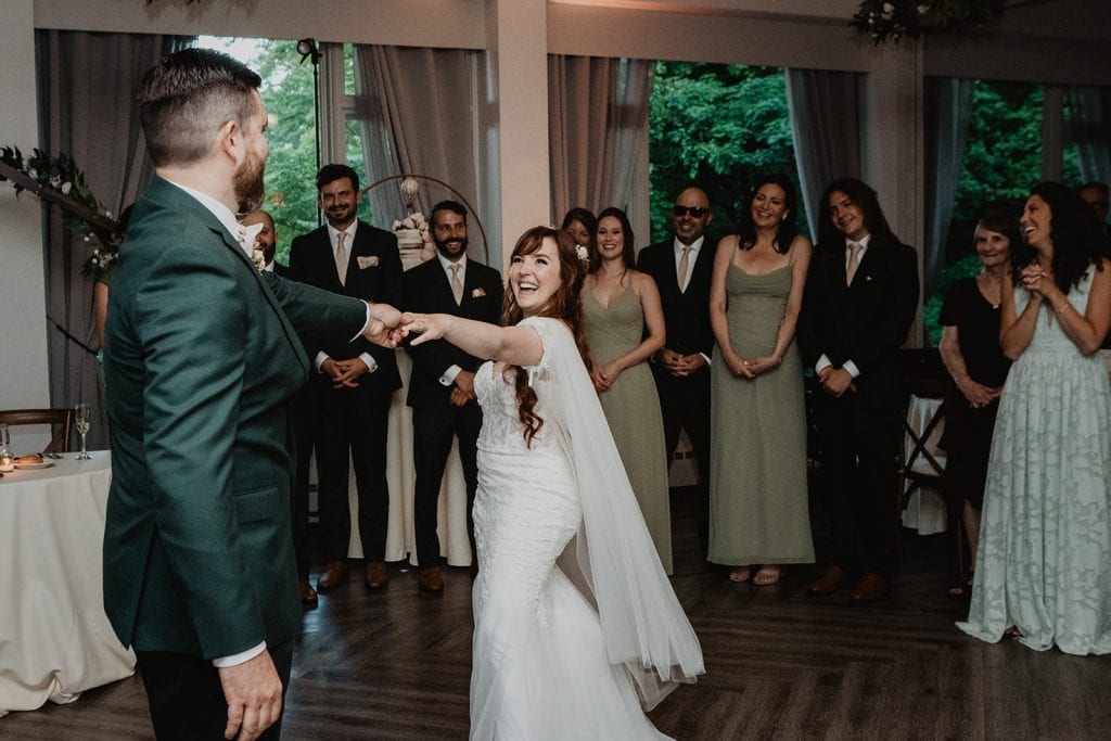 4 Reasons to Love a Bear Mountain Wedding 37 bear mountain hudson ballroom wedding reception first dances