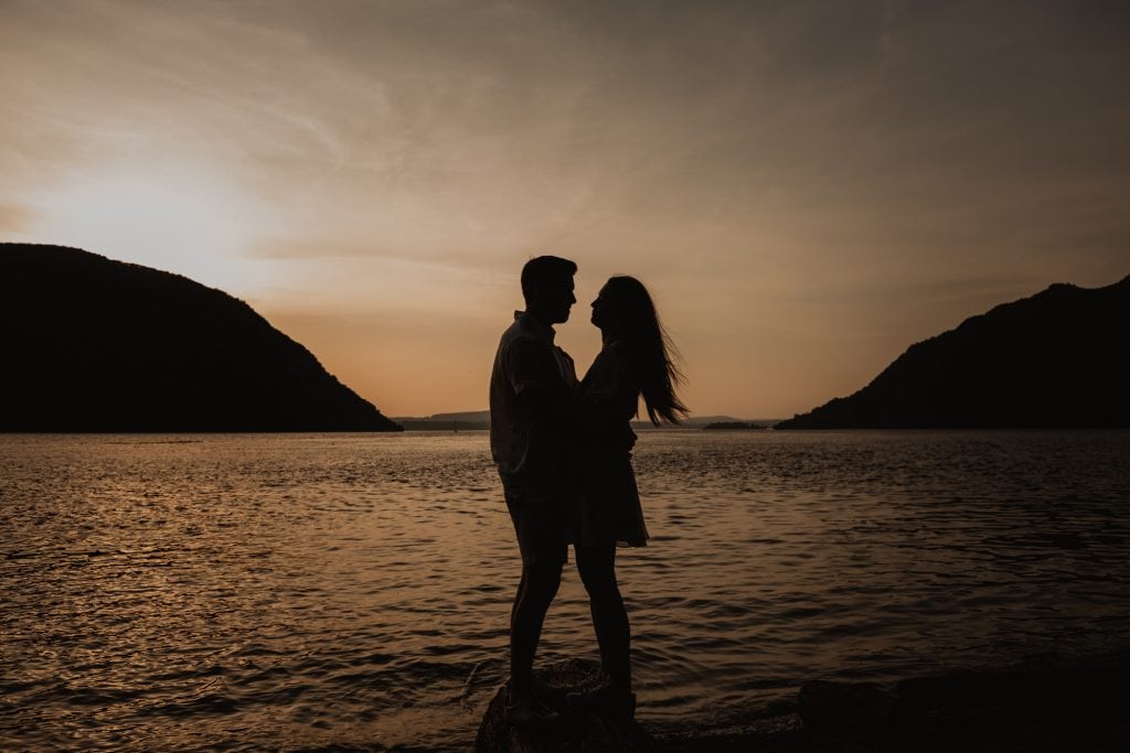 best hudson valley engagement photo location